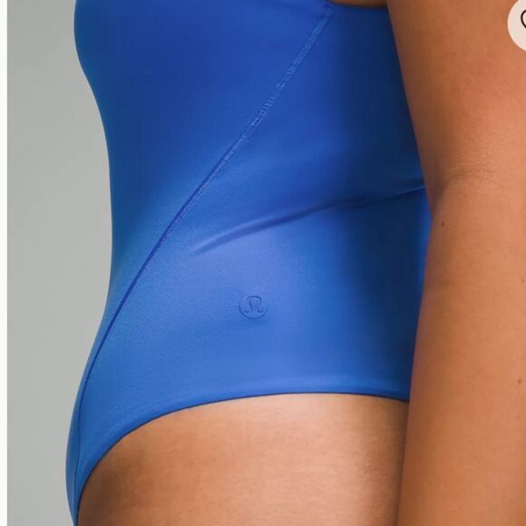 Lululemon Wundermost Ultra-Soft Nulu Mockneck
Sleeveless Bodysuit - Picture 5 of 6